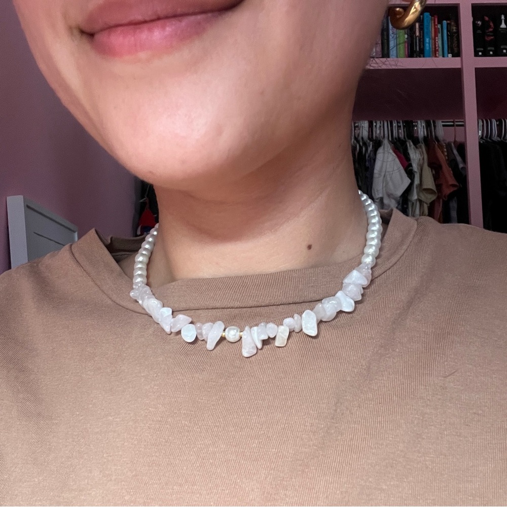 Elegant White Pearl and Pink Quartz Necklace